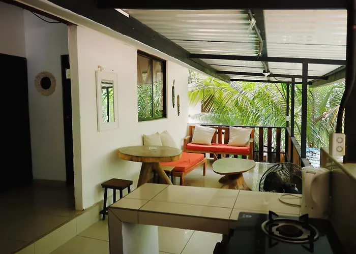 Hostel: Zeneidas Surf Garden