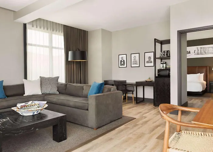 Pet Friendly hotel: Origin Red Rocks, A Wyndham Hotel