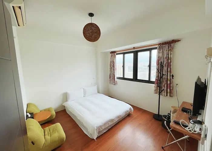 Family Hotel: Dear B&B