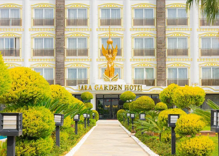 Hotel near College: Lara Garden Hotel