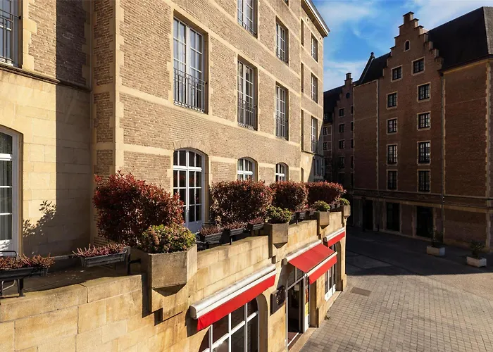 Pet Friendly hotel: Nh Brussels Carrefour De L'Europe