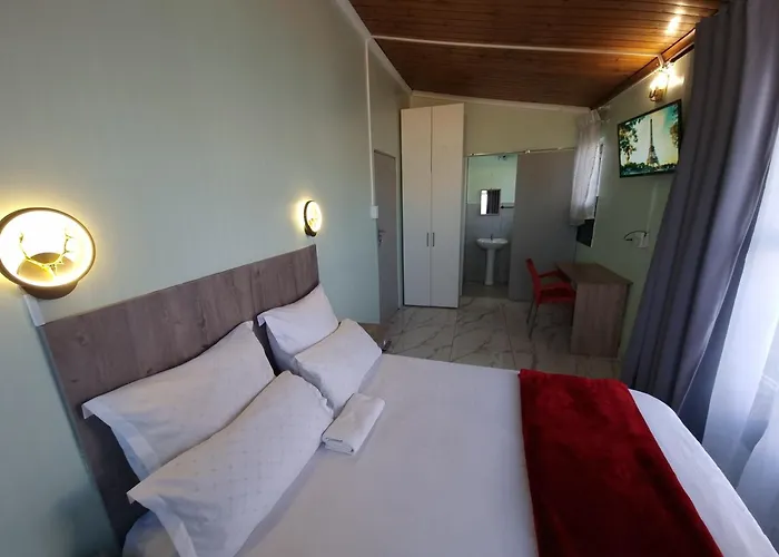 Cheap hotel: Ojong'S Guesthouse Kraaifontein - Eikendel