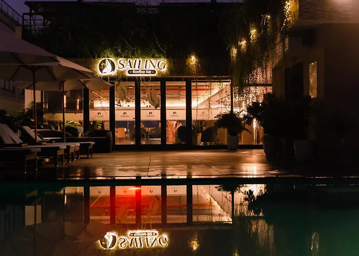 Jacuzzi hotel: Canvas Danang Beach Hotel