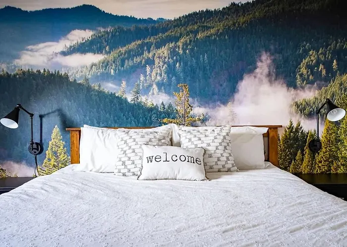 Pet Friendly hotel: Beautiful & Bright 3 Bed Townhome Near Village