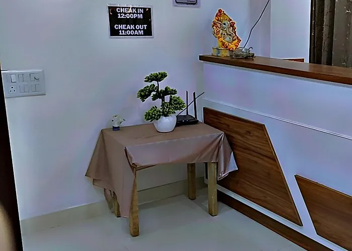 Guest house: Hotel Starline Residency