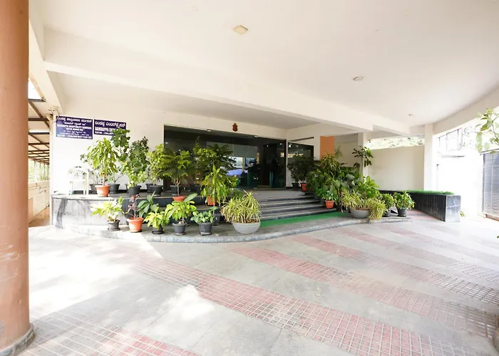 Family Hotel: Hotel Grand Bee Bangalore