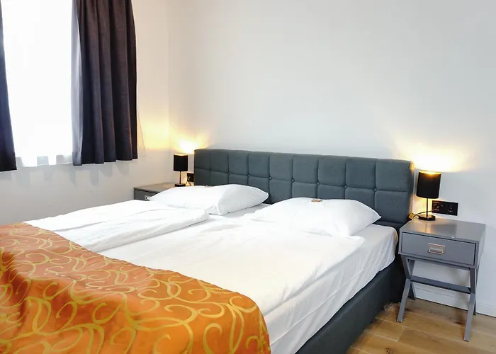 Resort: Hotel Astoria