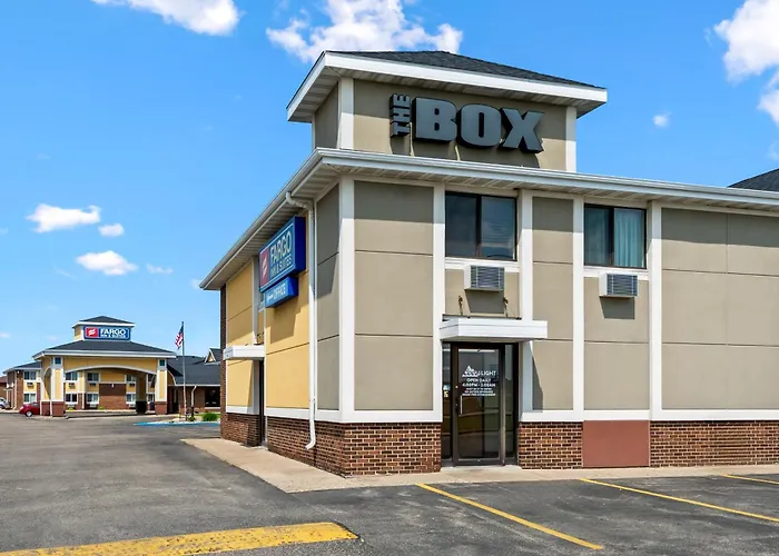Cheap hotel: Fargo Inn And Suites