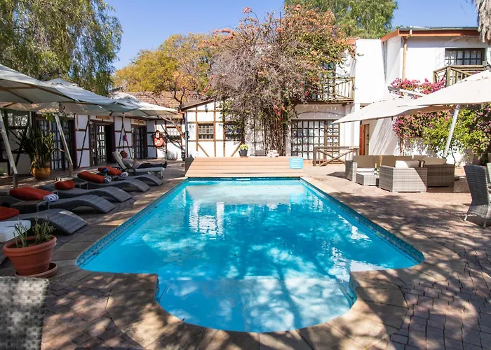 Pet Friendly hotel: Roof Of Africa Hotel