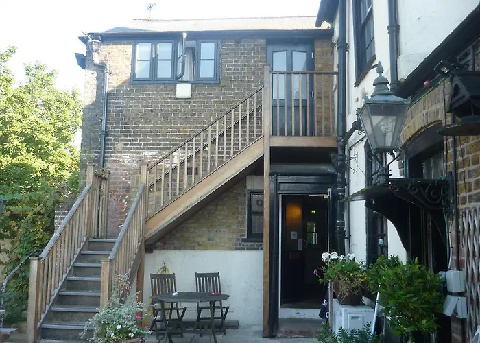 Boutique hotel only: The Darnley Arms