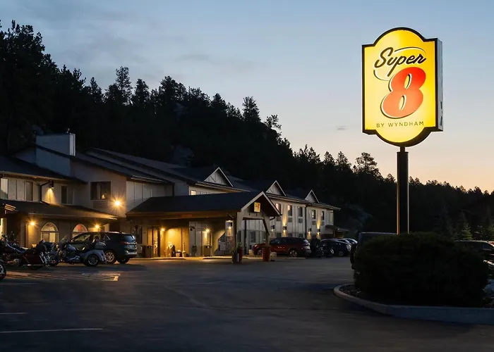 Jacuzzi hotel: Super 8 By Wyndham Custer/Crazy Horse Area