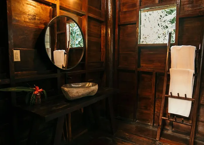 Family Hotel: La Loma Jungle Lodge And Chocolate Farm