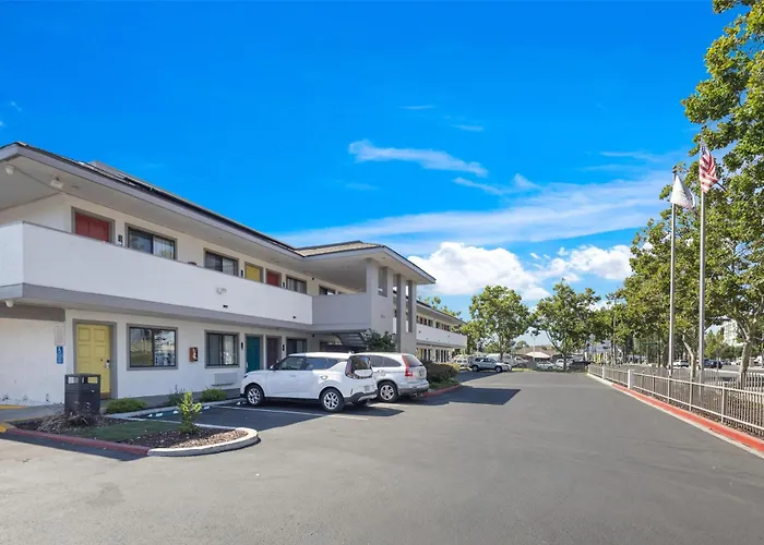 Signature Inn San Jose