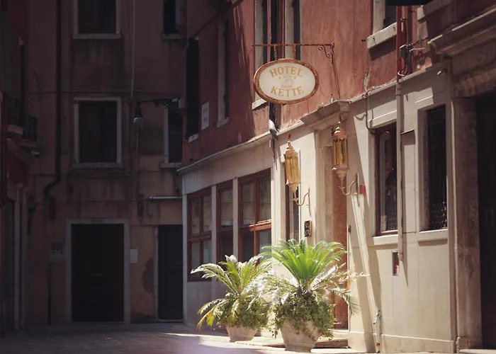 Boutique hotel only: Hotel Kette