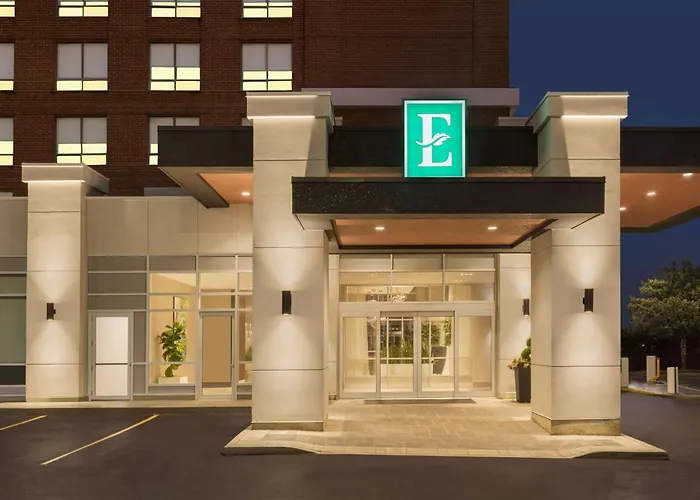 Family Hotel: Embassy Suites By Hilton Toronto Airport