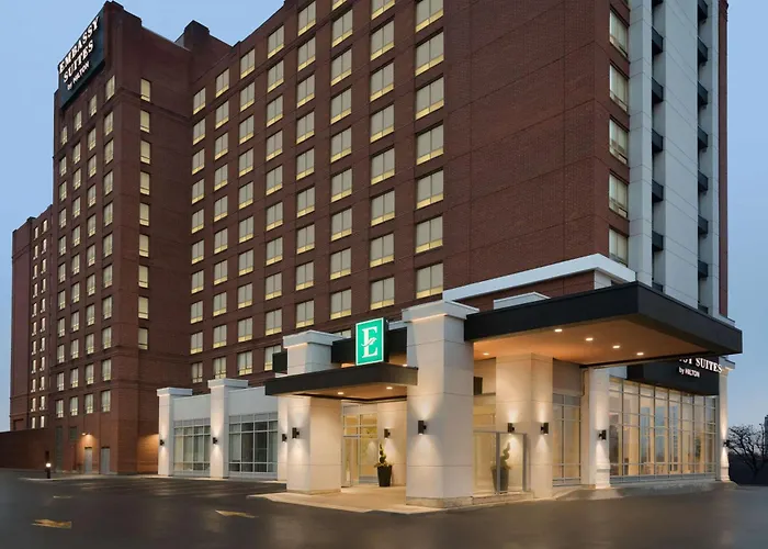 Family Hotel: Embassy Suites By Hilton Toronto Airport