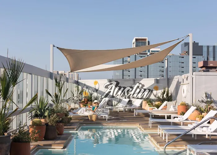 Hotel with view: Omni Austin Hotel Downtown