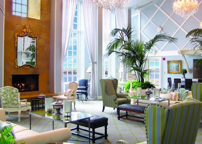 Pet Friendly hotel: The Portofino Hotel & Marina, A Noble House Hotel