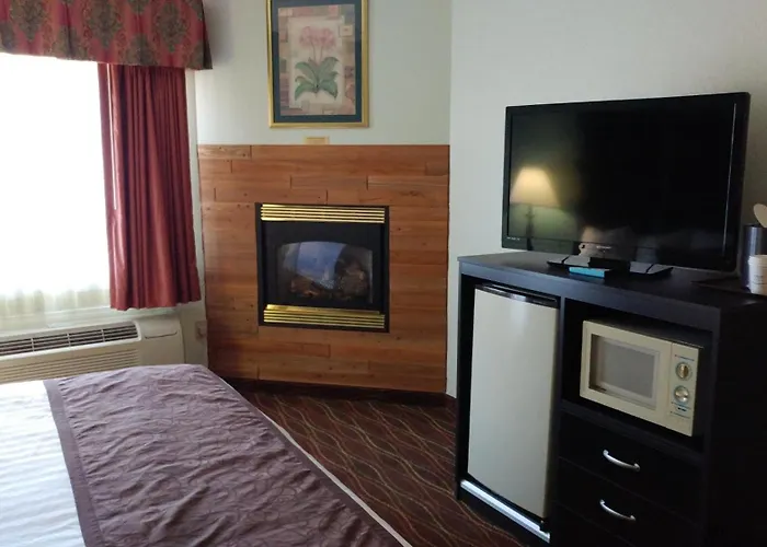 Motel: Baymont By Wyndham Helen