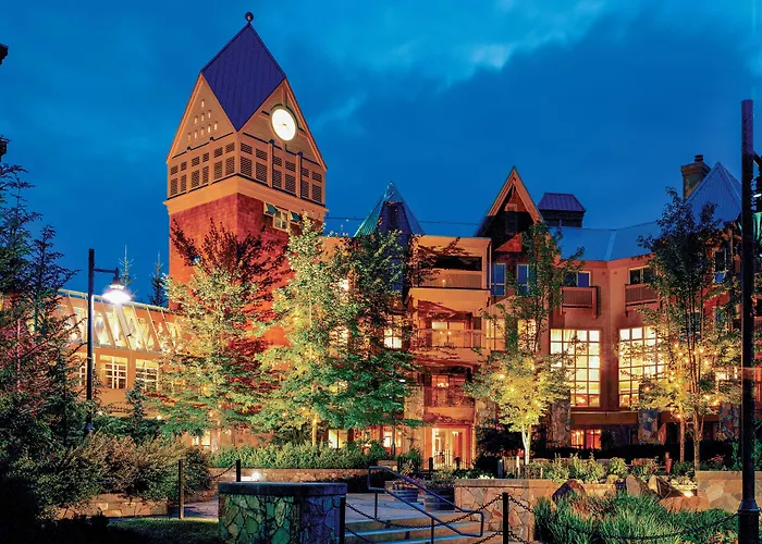 Hotel with pool: Hilton Grand Vacations Club Whistler