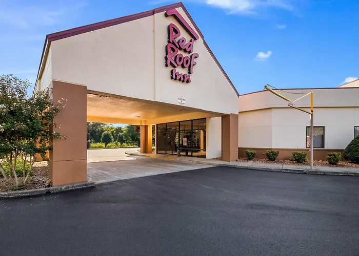 Motel: Red Roof Inn Clarksville