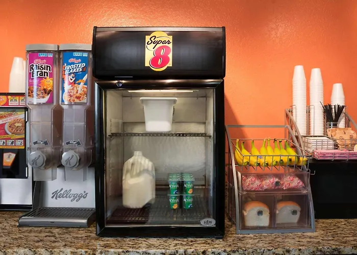 Motel: Super 8 By Wyndham Charlotte University