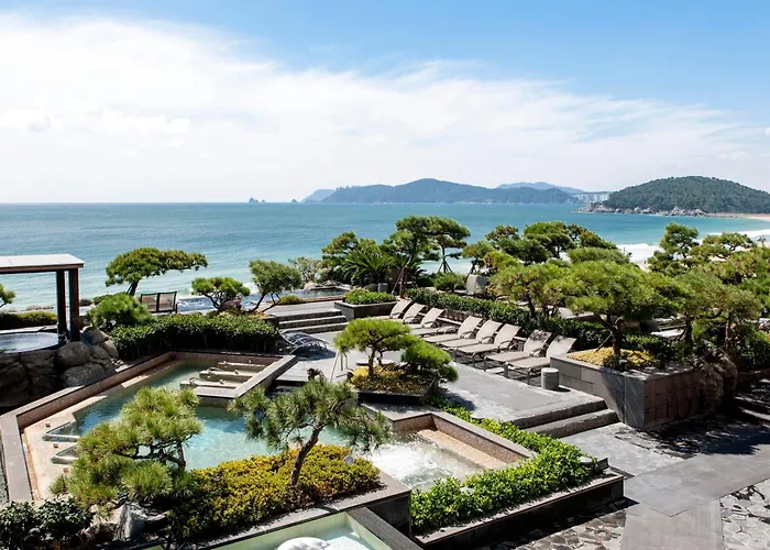 Luxury hotel only: Paradise Hotel Busan