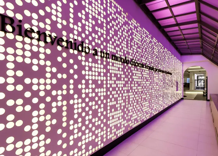 Hotel de luxo Apenas: Ilunion Suites Madrid