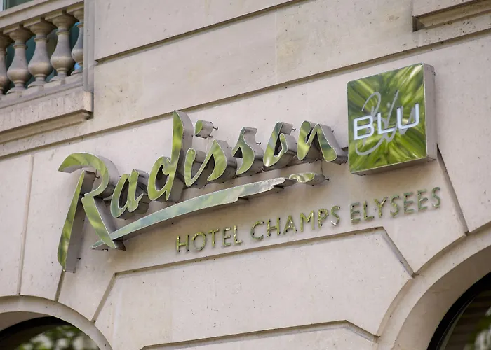 Hotel romántico: Radisson Blu Champs-Elysées, Paris