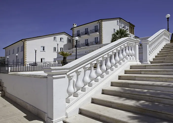 Hotel vicino al College: Ih Hotels Agrigento Kaos Resort