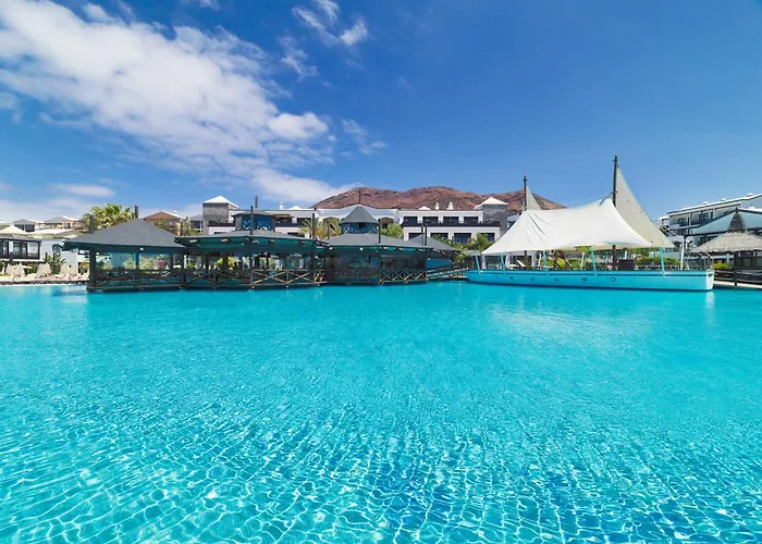 Central hotel: H10 Rubicon Horizons Collection (Adults Only)