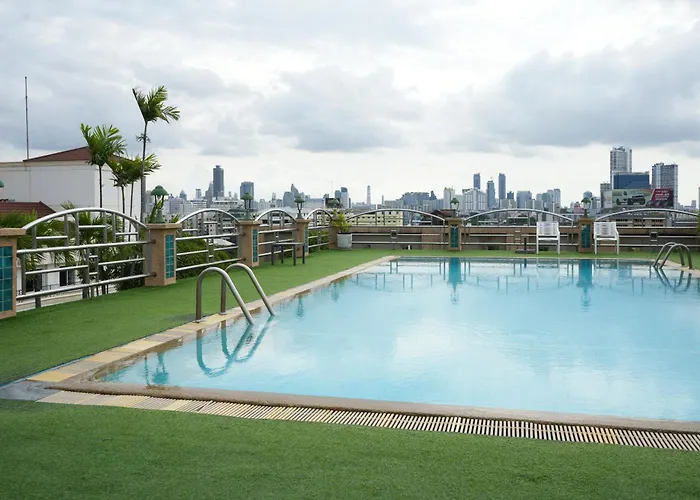 4 sterren hotel: Royal Suite Hotel Bangkok