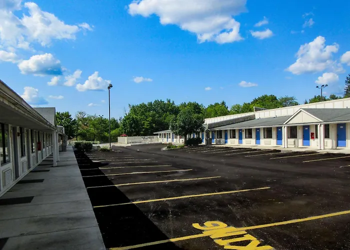 Family Hotel: Rodeway Inn Altoona Orchard Plaza
