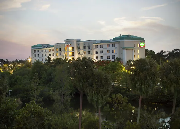 Pet Friendly hotel: Courtyard By Marriott Fort Lauderdale Airport & Cruise Port