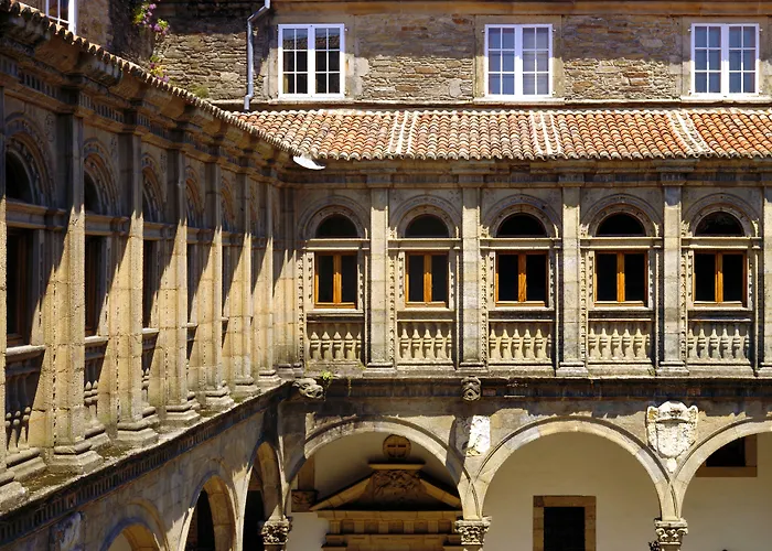 Hotel de 5 estrellas: Parador De Santiago - Hostal Reis Catolicos