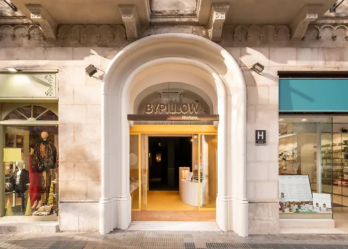 Hotel with view: Bypillow Mothern