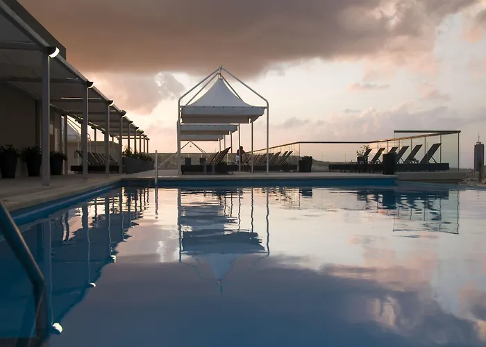 5 star hotel: Ax The Palace