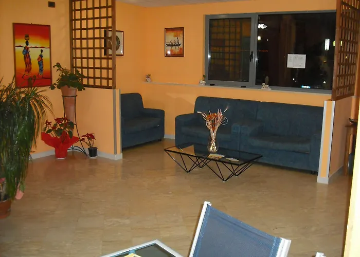 Albergo centrale: Cascina Garden Hotel