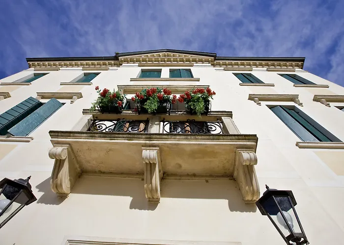 Hotel all'aeroporto: Hotel Villa Braida