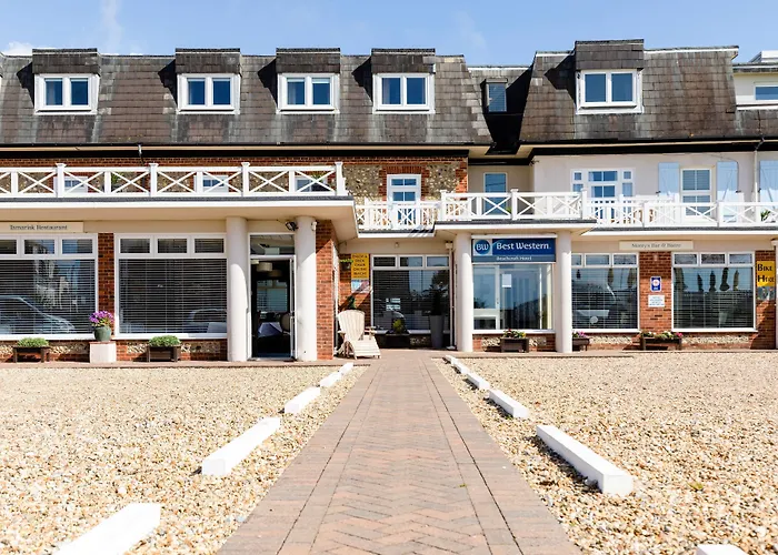 Beach hotel: The Beachcroft Hotel, BW Signature Collection