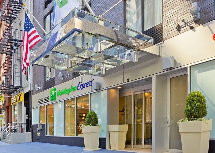 Family Hotel: Holiday Inn Express - Wall Street By Ihg