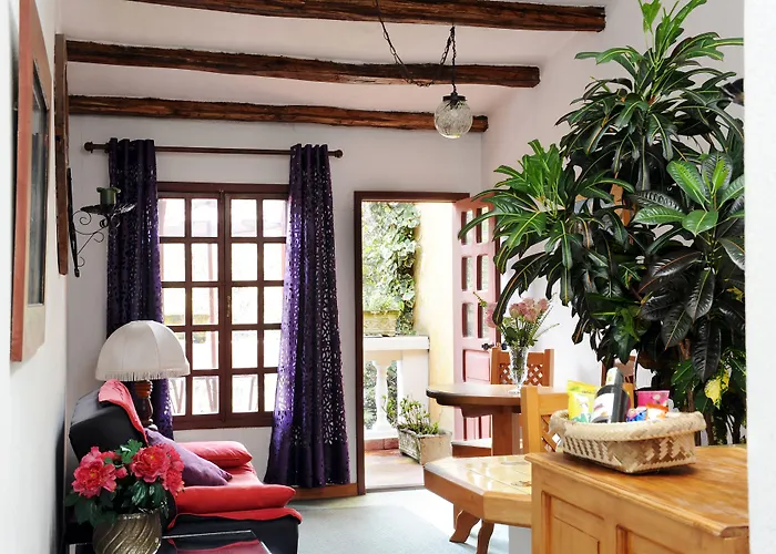 Luxury hotel only: Boutique Hotel Antinea