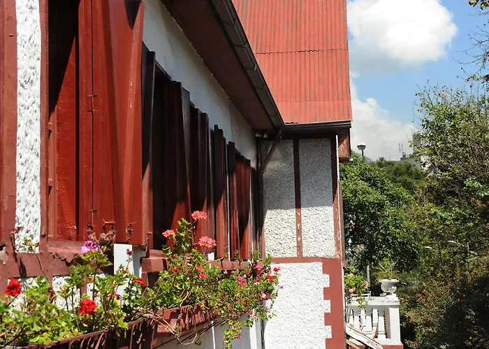 Luxury hotel only: Boutique Hotel Antinea