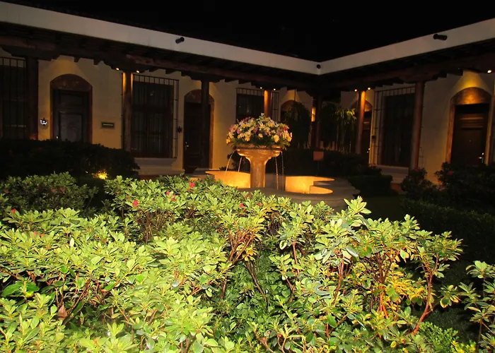 Hotel Jacuzzi: Camino Real Antigua