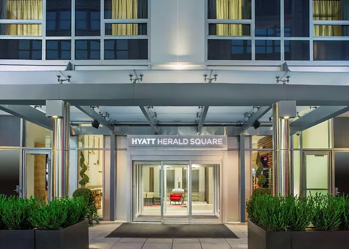 Hotel with Tennis: Hyatt Herald Square New York