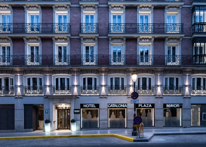 Pet Friendly hotel: Catalonia Plaza Mayor