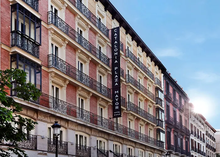 Pet Friendly hotel: Catalonia Plaza Mayor
