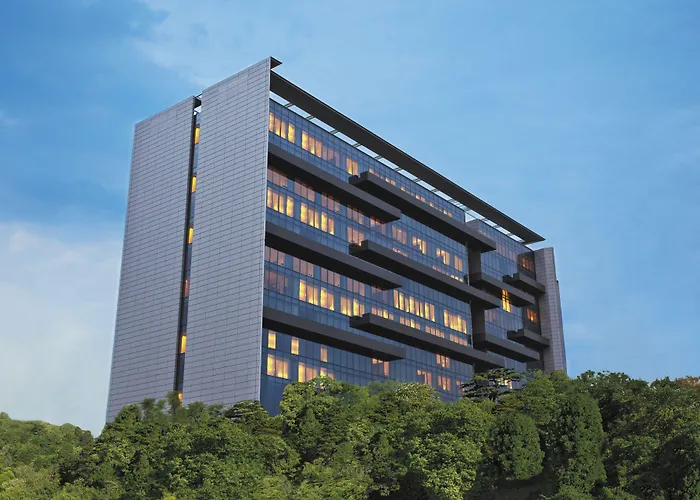 Luxury hotel only: Trident Hyderabad