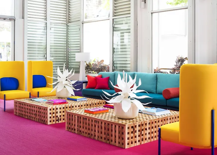 Hotel con golf: Shoreline Hotel Waikiki