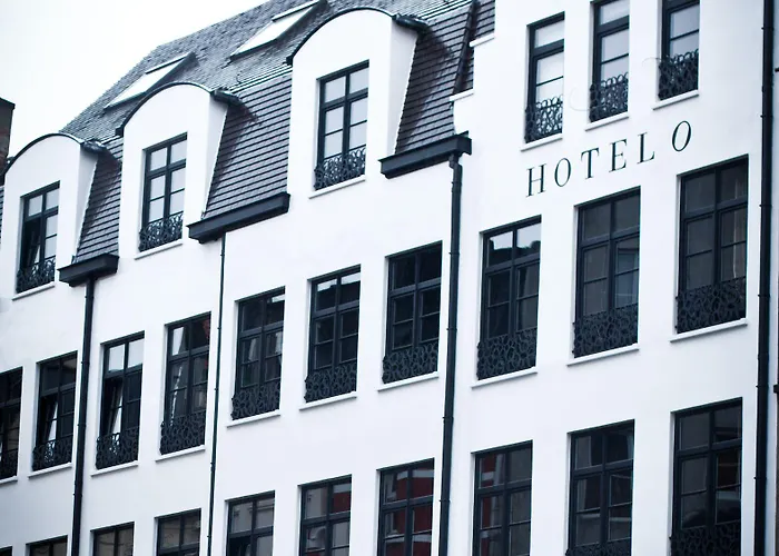 Hotel near College: Hotelo Kathedral